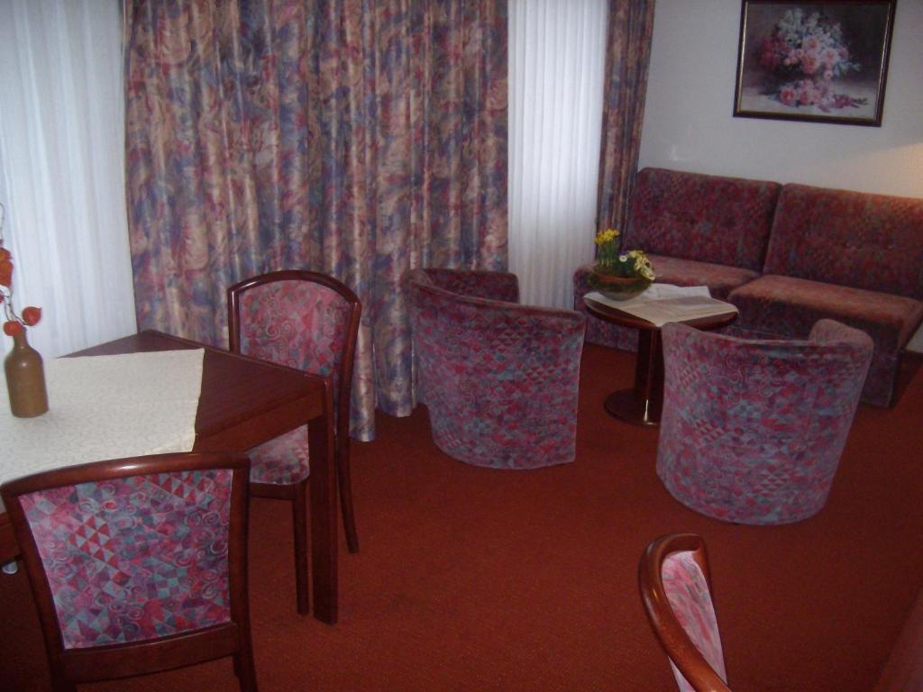 Hotel Am Bahnhof Stendal Quarto foto
